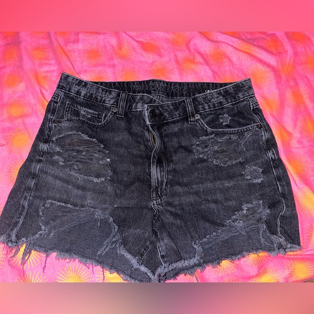 American Eagle distressed shorts| Black| S:12